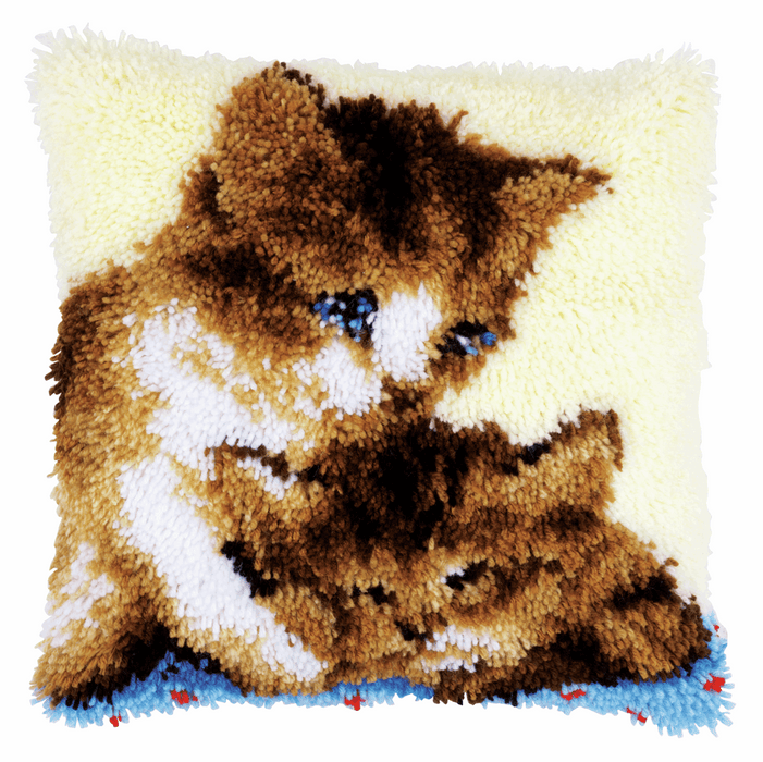 Latch Hook Kit: Cushion: Two Cats
