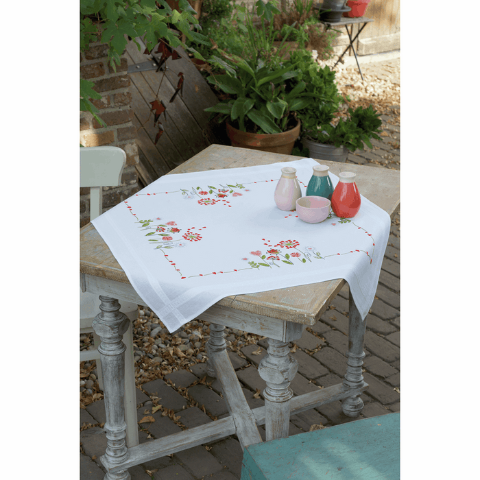 Counted Cross Stitch Kit: Tablecloth: Flowers