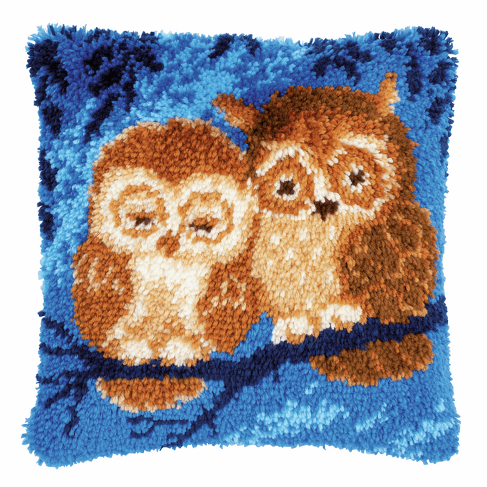 Latch Hook Kit: Cushion: Cuddling Owls